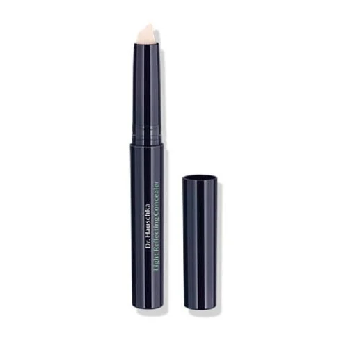 Concealer light reflecting