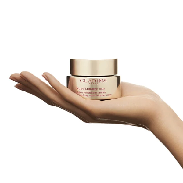 Nutri-lumiére revitalizing day cream thumbnail 4