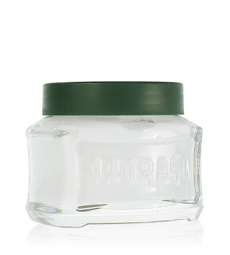 Green pre-shave cream