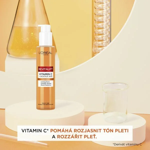 Revitalift clinical vitamin c + salicylic acid cleanser thumbnail 2