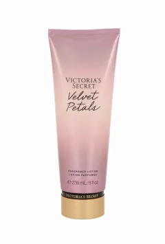 Victoria secret Velvet Petals thumbnail 1