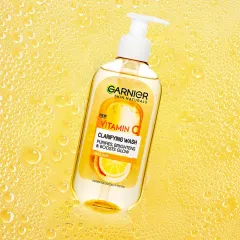 Garnier Skin Naturals Vitamin C Clarifying Wash thumbnail 5