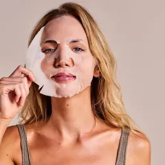 Iroha Moisturizing Tissue Face Mask thumbnail 3