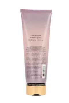 Victoria secret Velvet Petals Shimmer thumbnail 3