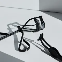 Catrice Lash curler thumbnail 3