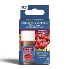 Yankee Candle black cherry thumbnail 1