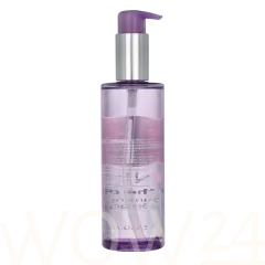 Clinique Take the Day Off Cleansing Oil thumbnail 3