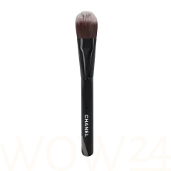 Chanel Chanel Les Pinceaux Foundation Brush thumbnail 5
