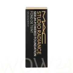 MAC Studio Radiance Serum-Powered Foundation thumbnail 2