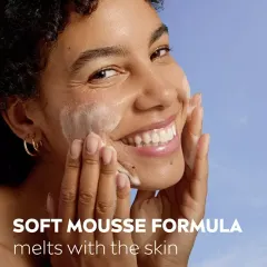 Nivea Cleansing Mousse for dry and sensitive skin thumbnail 4