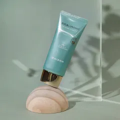 Mizon Moisturizing sun cream SPF 50+ Cicaluronic (Non-Nano Sunblock) 50 ml thumbnail 3