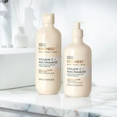 Baylis & Harding Kindness+ Vitamin C + Niacinamide Cleanse & Glow Body Wash thumbnail 4