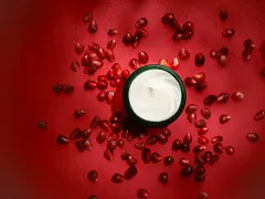 Weleda Pomegranate Firming Day Cream thumbnail 2