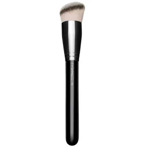 Mac , Synthetic Rounded Slant Brush, Rounded Slant, Foundation Brush, S2TL01